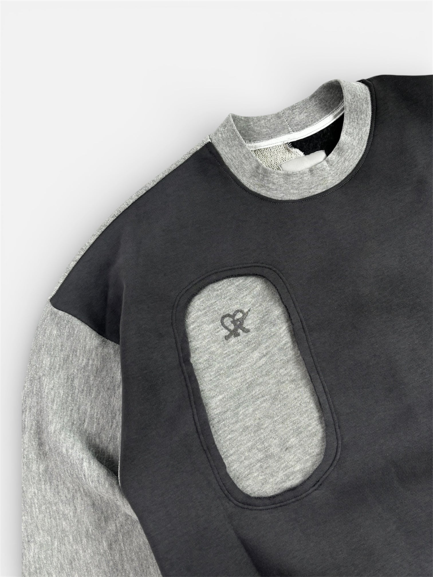RE-Fragment CREWNECK