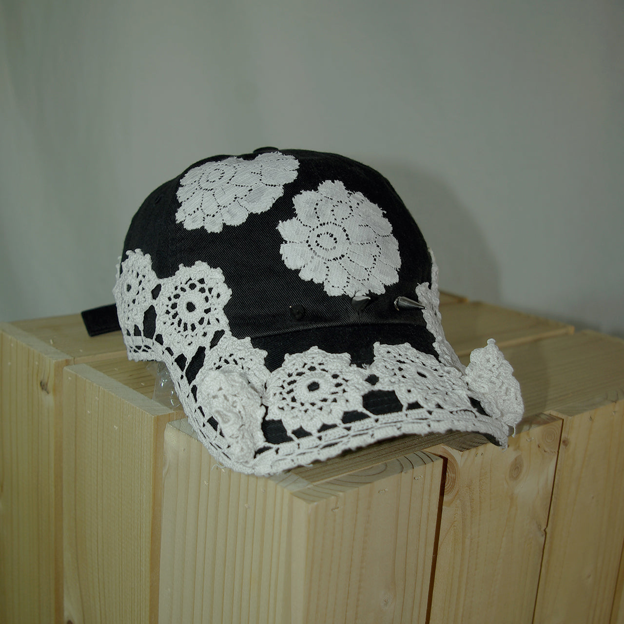 dENTELLE CAP_